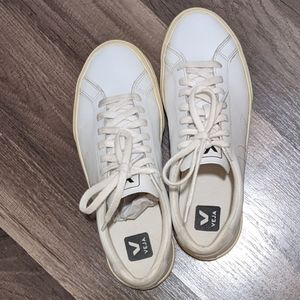 White Veja Esplar Leather Extra